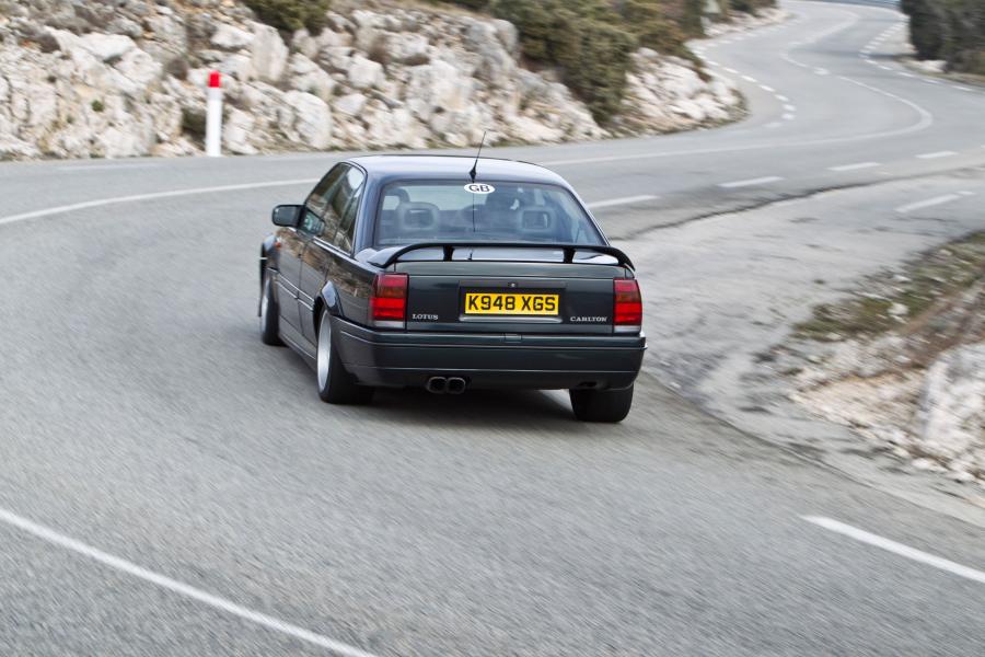  Vauxhall Omega Lotus by Carlton 1990 года  (фото 12 из 34)